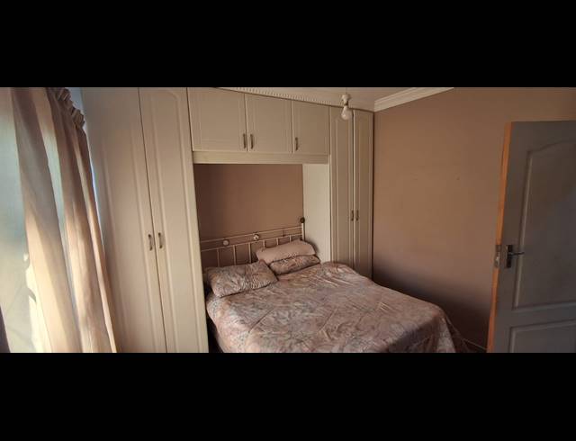 3 BEDROOM FREEHOLD FOR SALE IN MITHANAGAR